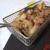 Chipirón frito rebozado en harina de trigo - CHIPIRONES A LA ANDALUZA
