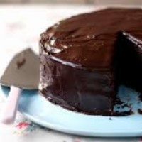 Elaborada con chocolate de primera calidad Valrhona y relleno con nuestra confitura artesana Farry - TARTA DE CHOCOLATE SACHER