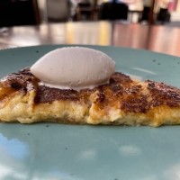 Torrija de ensaimada de Menorca con helado artesano..
Pide la especialidad de la casa!❤️ - TORRIJA DE ENSAIMADA